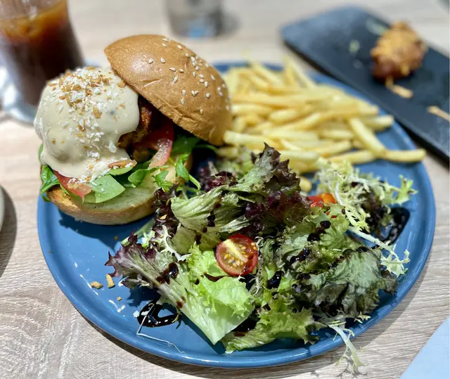 手打牛肉burger