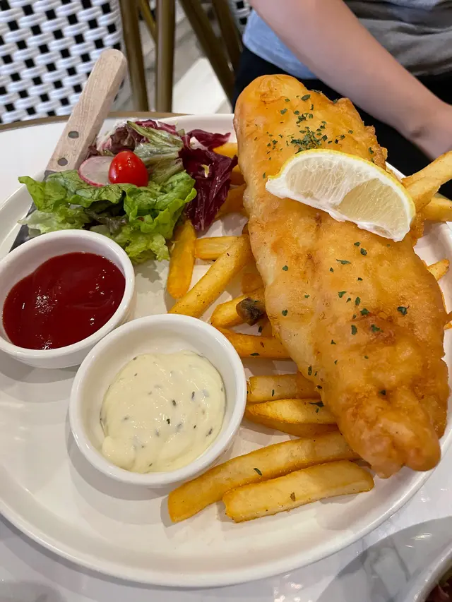 Fish  &  chips  