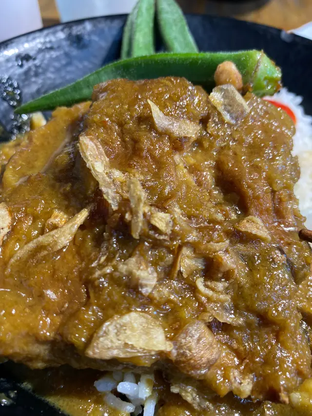 峇里式豬筋骨飯