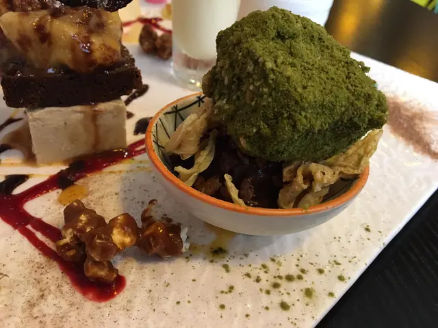 冰綠茶。70%朱古力 (綠茶芝士冰餅)