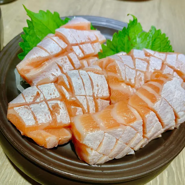 三文魚腩刺身