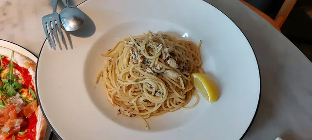 蟹肉白酒汁意粉 