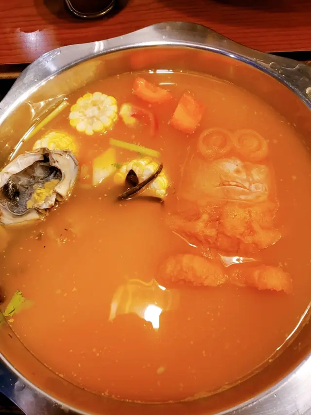 新鮮蟹窩花甲湯底