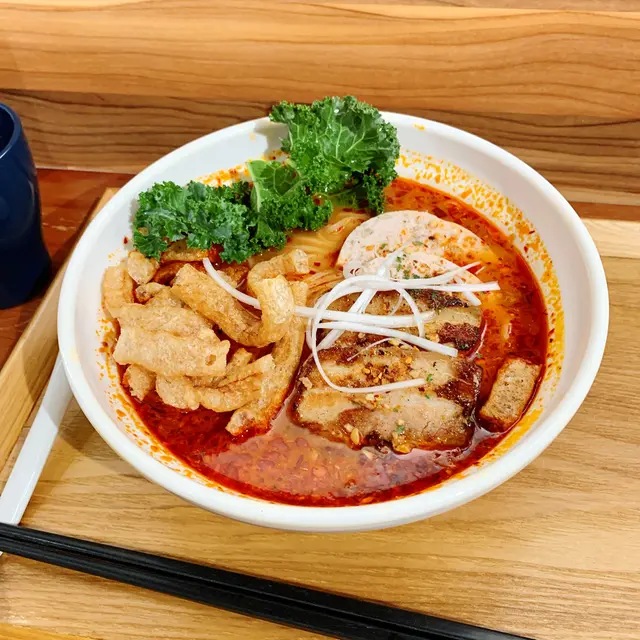 慢煮鹵水豬腩肉•泰式札肉金邊粉•冬陰茄湯