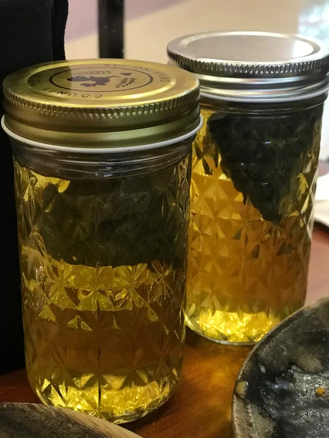 冷泡蜜桃蘋果綠茶同冷泡熱情果烏龍茶