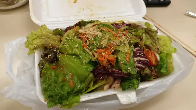 好鹹，菜遠遠遠多過肉