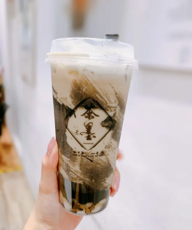 麻糬芝麻烏龍鮮奶茶