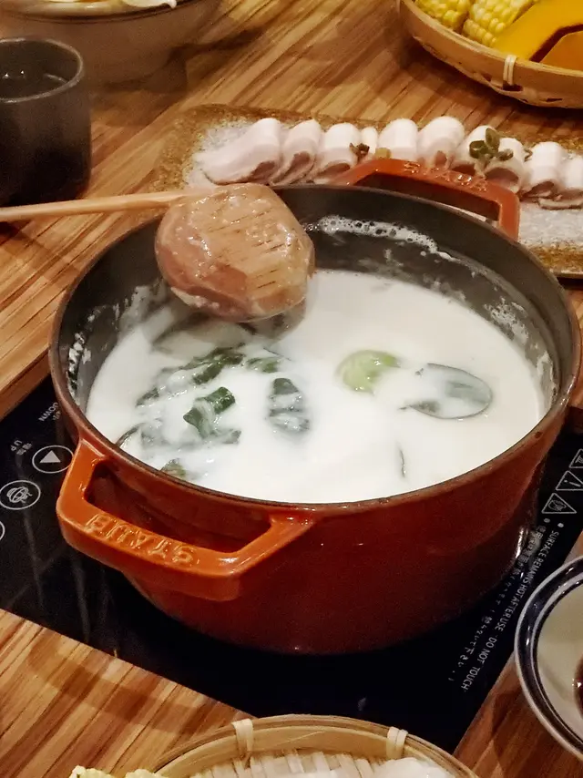 三重芝味·忌廉野菌鍋
