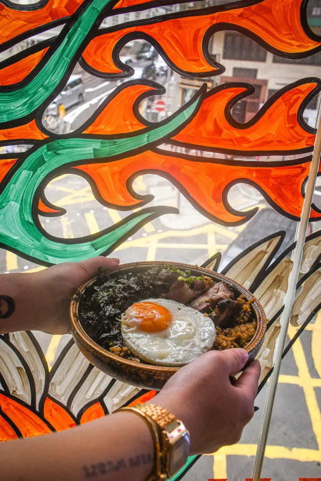 24小時慢烤伊比利亞叉燒｜豬油撈飯｜煎蛋｜韓國紫菜