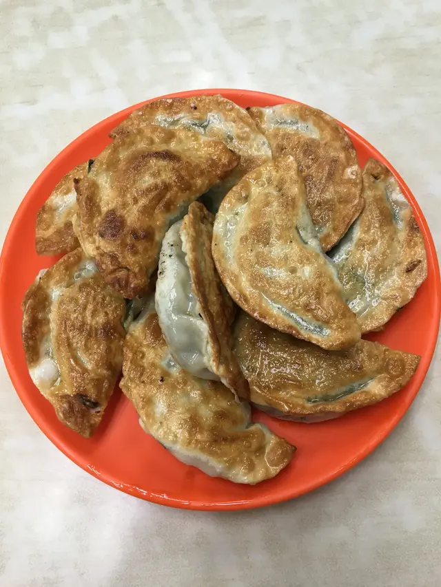 熱辣辣夠大隻，肉質嫩滑，咬落去有汁水，表皮夠脆