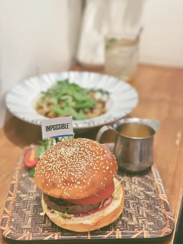 經典𝘐𝘮𝘱𝘰𝘴𝘴𝘪𝘣𝘭𝘦 漢堡