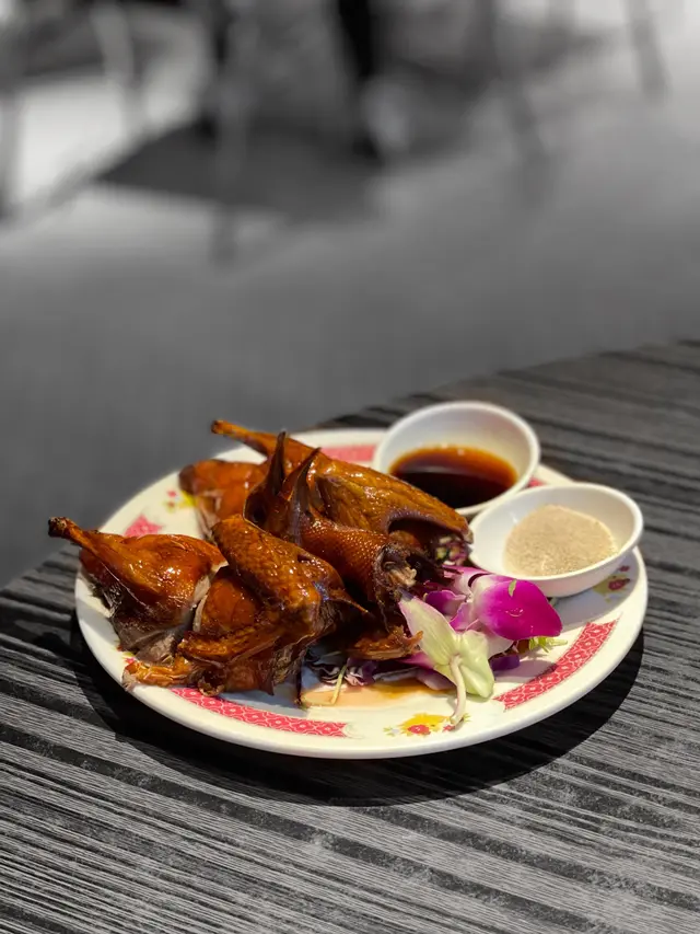 生炸脆皮鴿皇 (1隻)