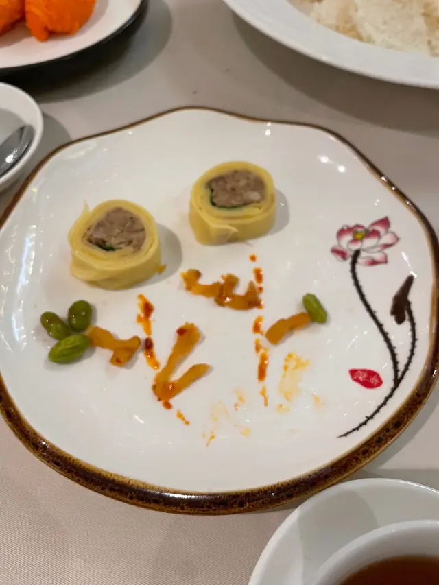 其實呢碟嘢有8舊,  我哋好肚餓,  食到得番兩舊先記得影相,  咁我就自己整色整水🤣 不過呢個好鬼’so’,  big  NO  to  唔係奸食羊肉嘅人