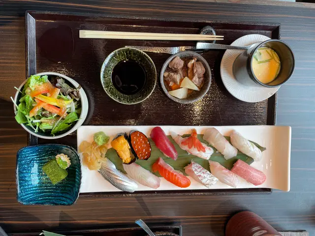 海膽勁甜,  其他一般,  唔值 呢個價位