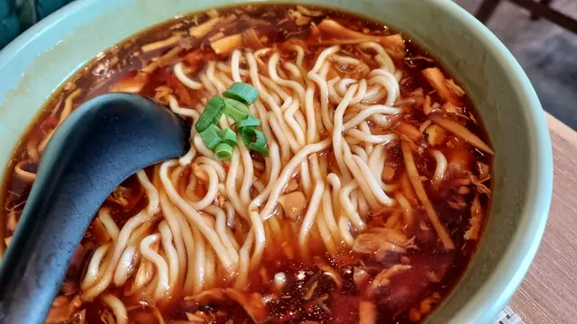 酸辣湯麵