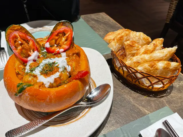 焗南瓜咖喱海鮮+印度薄餅