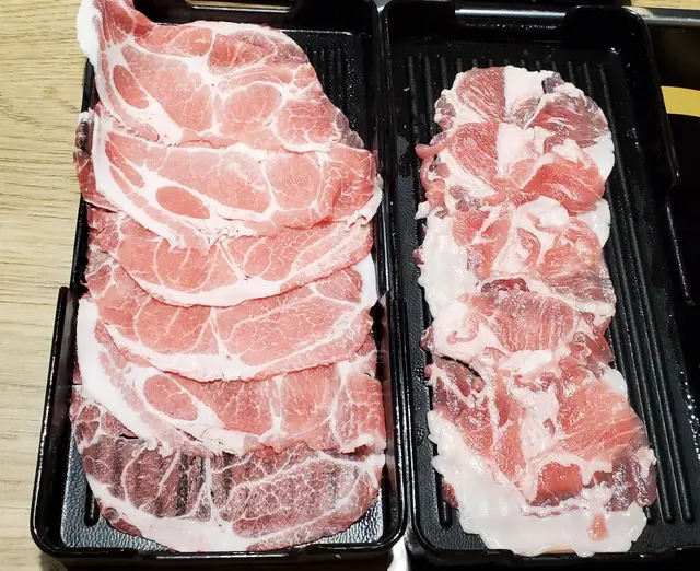 西班牙豬梅花肉、紐西蘭羊卷肉