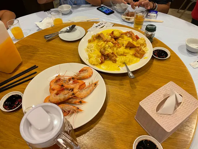 芝士龍蝦伊麵+  白灼蝦