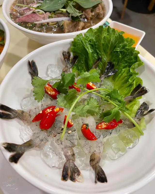 生蝦刺身個人覺得配埋魚露更鮮甜