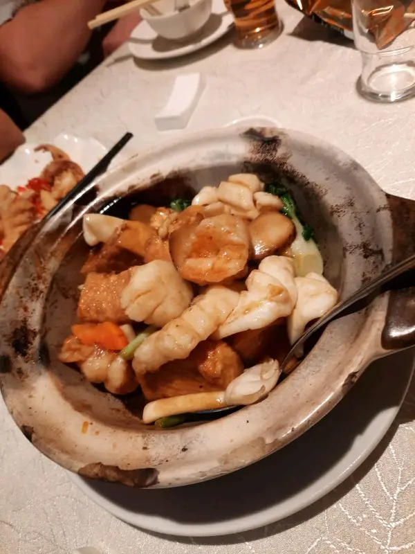 八珍海鮮豆腐煲