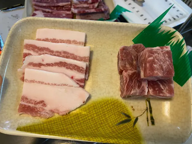 西班牙黑毛豬五花腩片, 熊本一口牛