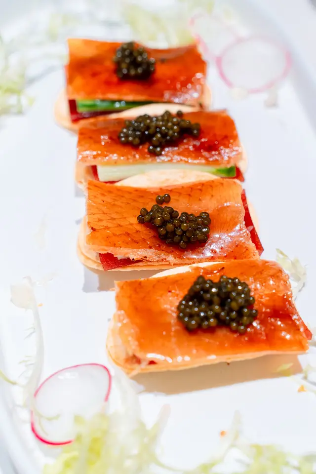 黃金鴨件伴魚子醬