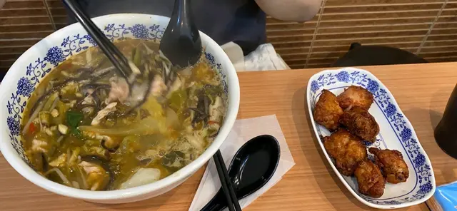 招牌小鍋米線