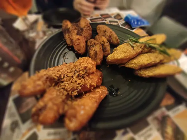 泰式甜辣醬“金雞“咖啡香味三種不同味雞翼