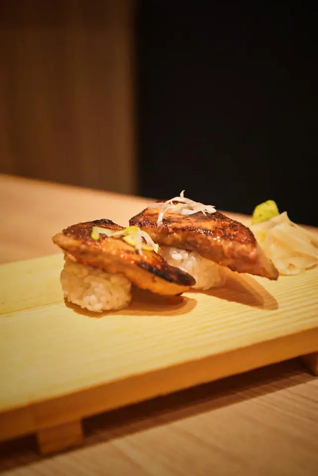 火炙海鹽鵝肝壽司2pcs 