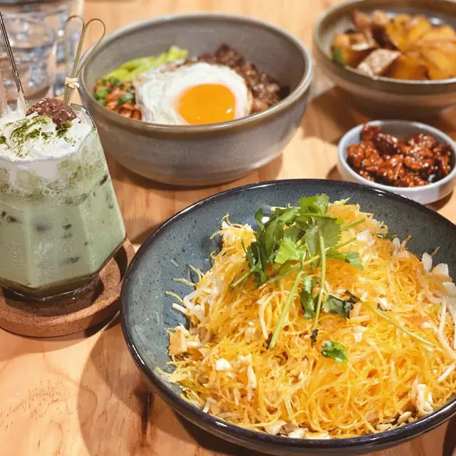 蟹肉金絲炒新竹米粉