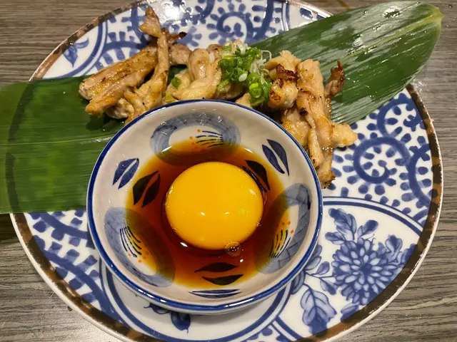 燒雞頸肉，因為起晒骨嘅關係，爽口，必食😋