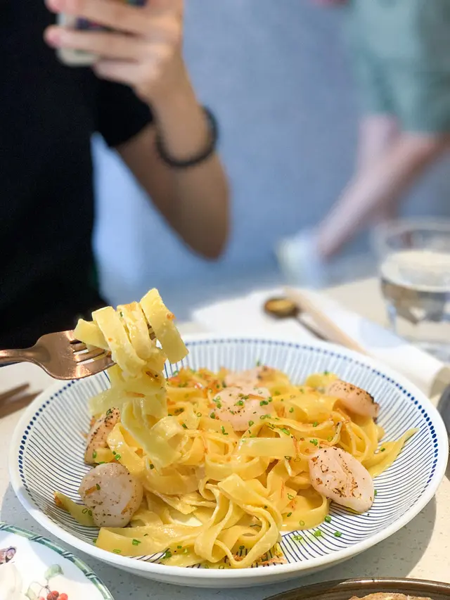 忌廉腐乳醬北海道帶子闊麵