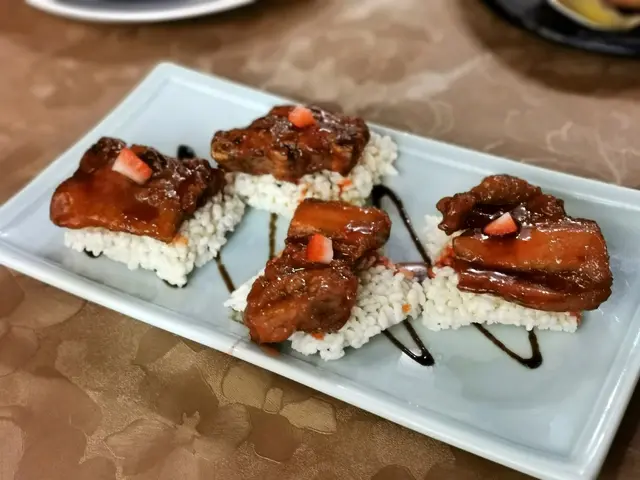 士多啤梨黑豚肉排骨