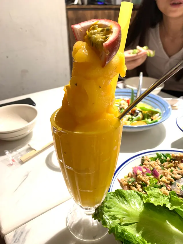 芒果百香果沙冰