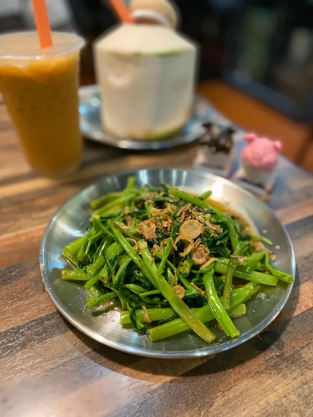 馬拉盞炒通菜
