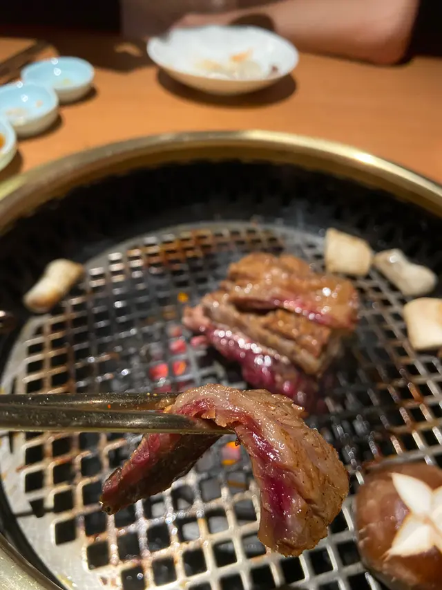 呢個唔好食,勁多筋,好難咬👎每次加左「熟成」兩個字都充滿期待但食完又覺得好普通冇特別