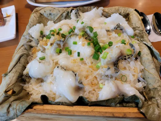 鯛魚荷葉飯