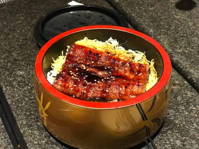 鰻魚燒得香脆甜滑，只是鰻魚汁太少，每一粒未能沾上醬汁味道😉