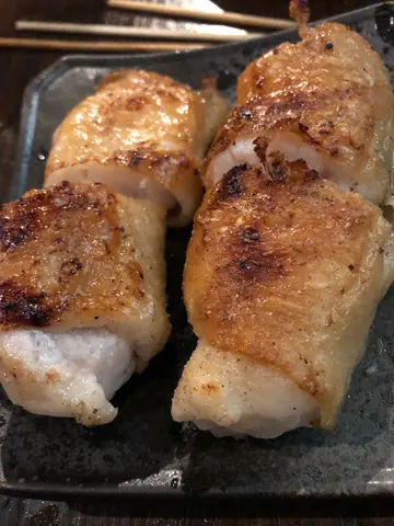 Minced  octopus  wrapped  by  chicken  skin