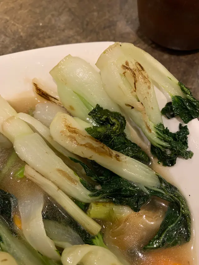 成碟都係燶！牛肉得兩三舊！仲要超咸！