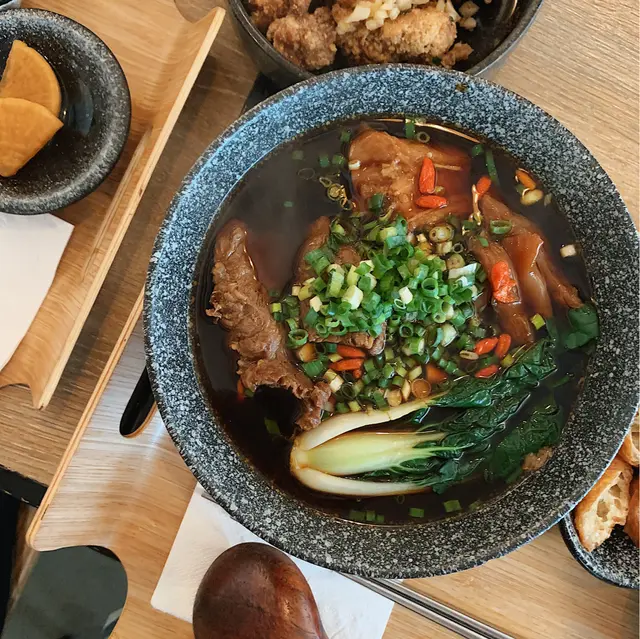 埔里花雕半筋半肉手工寬麵