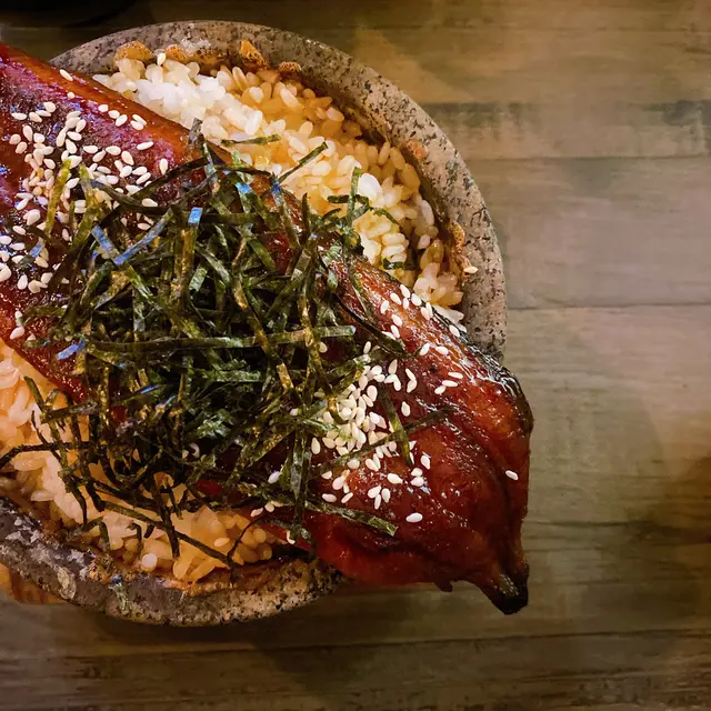 原條鰻魚石鍋飯