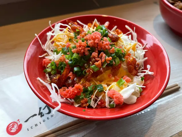 小蝦配上椰菜絲和沙律醬，很清新，好食