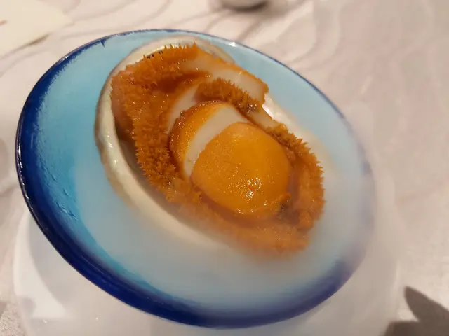 冰鎮花雕五頭南非鮑魚