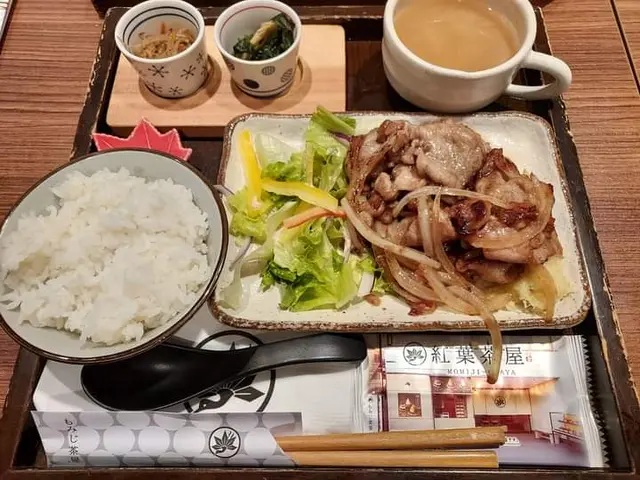 生薑燒豚肉定食