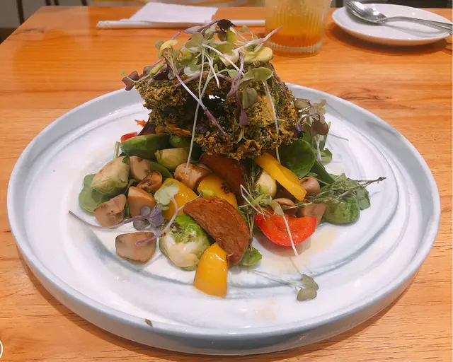 素芝士風乾羽衣甘藍配炒雜菜