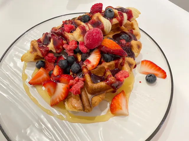 Mixed Berries Croffle