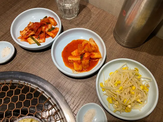 辣泡菜,辣蘿蔔,蒜蓉芽菜