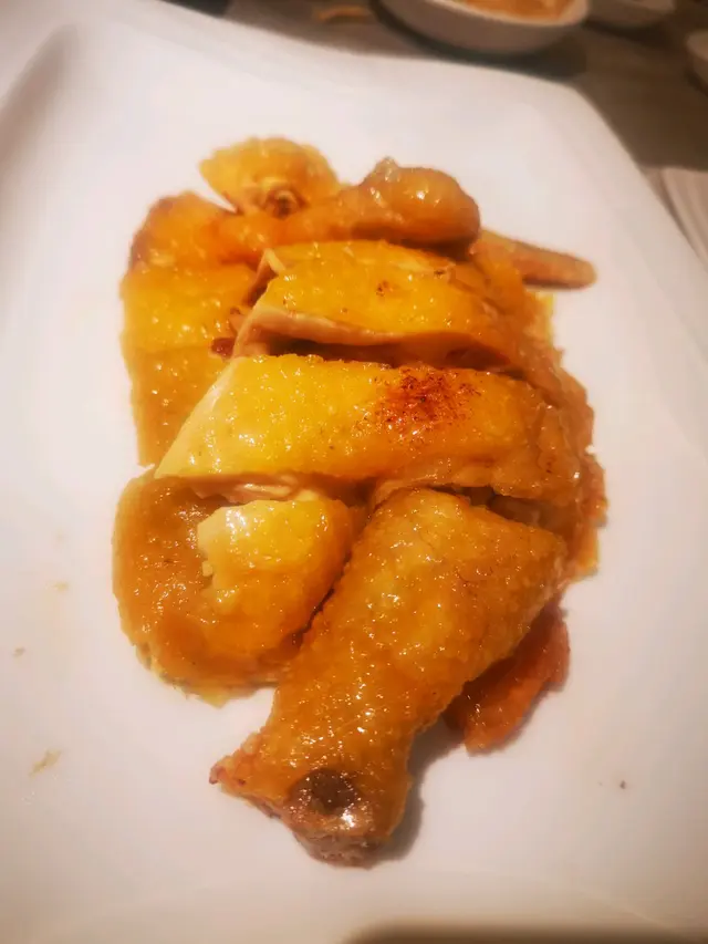 雞肉嫩滑,皮香有點融化口感