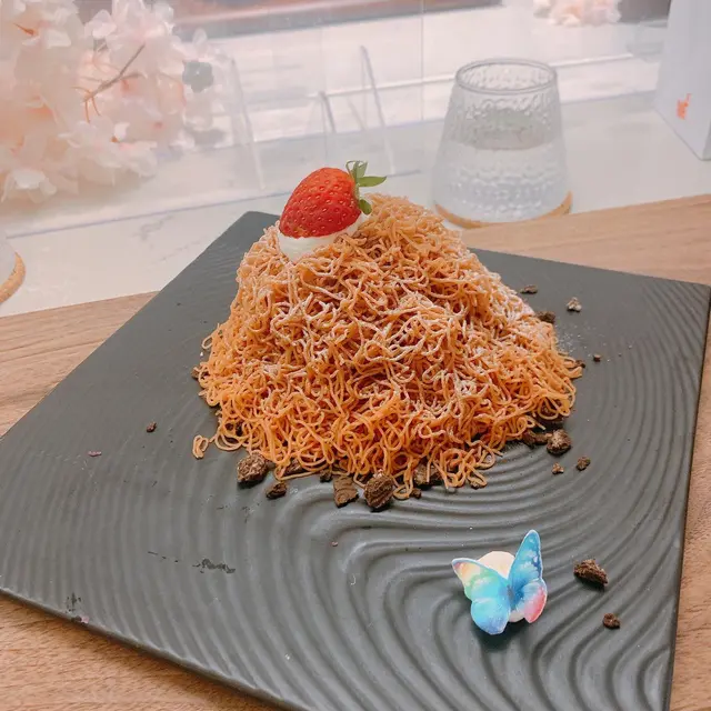 和粟沙織 配石板街雪糕&原味班戟